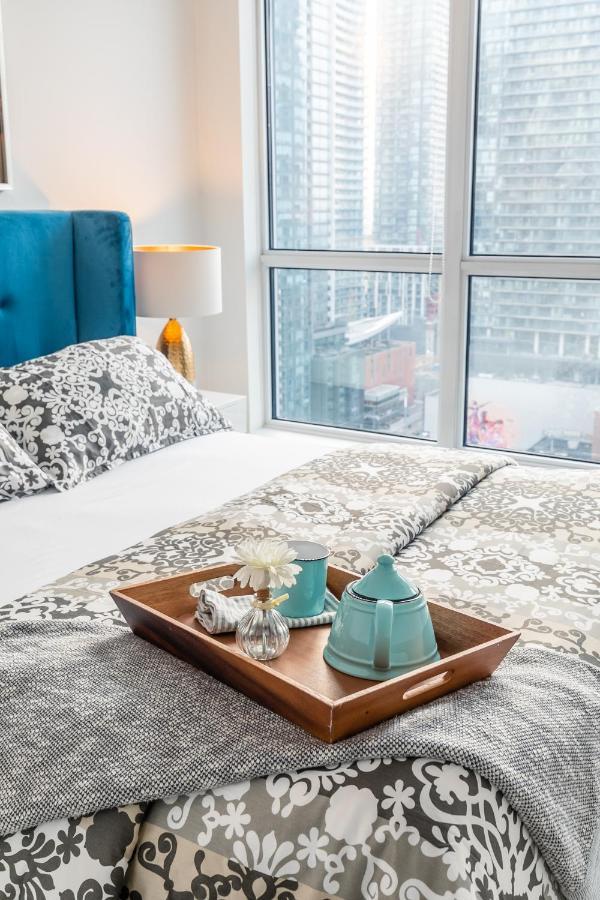 Luxury 2 Bedroom In The Heart Of Entertainment District - City Skyline View & Balcony Toronto Extérieur photo